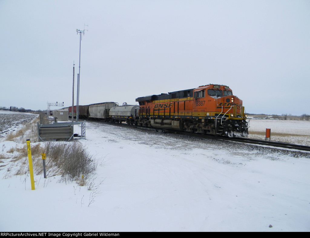 BNSF 8387